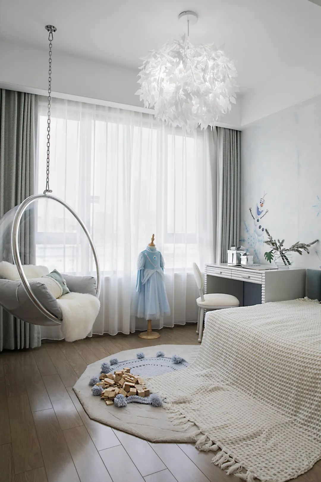 現(xiàn)代簡約風(fēng)格室內(nèi)設(shè)計家裝案例-次臥 現(xiàn)代簡約風(fēng)格室內(nèi)設(shè)計家裝案例-次臥